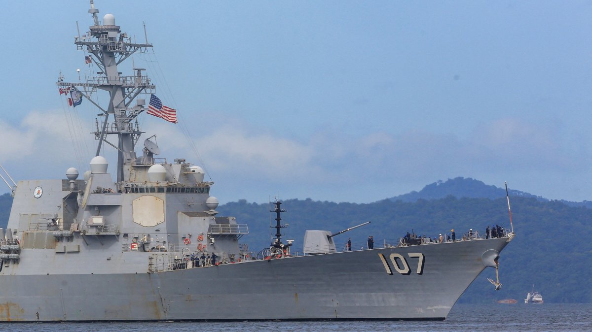 The U.S. Navy destroyer USS Gravely (DDG-107) approaches Port of Spain for joint training with the Trinidad and Tobago Defence Force to strengthen regional security and military cooperation, as seen from Port of Spain, Trinidad and Tobago, Oct. 26, 2025. (Reuters Photo)