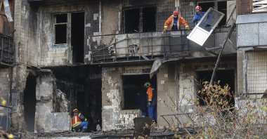 Ukrainian rescuers work at the site of a Russian strike in Kyiv, Ukraine, Oct. 26, 2025. (EPA Photo)