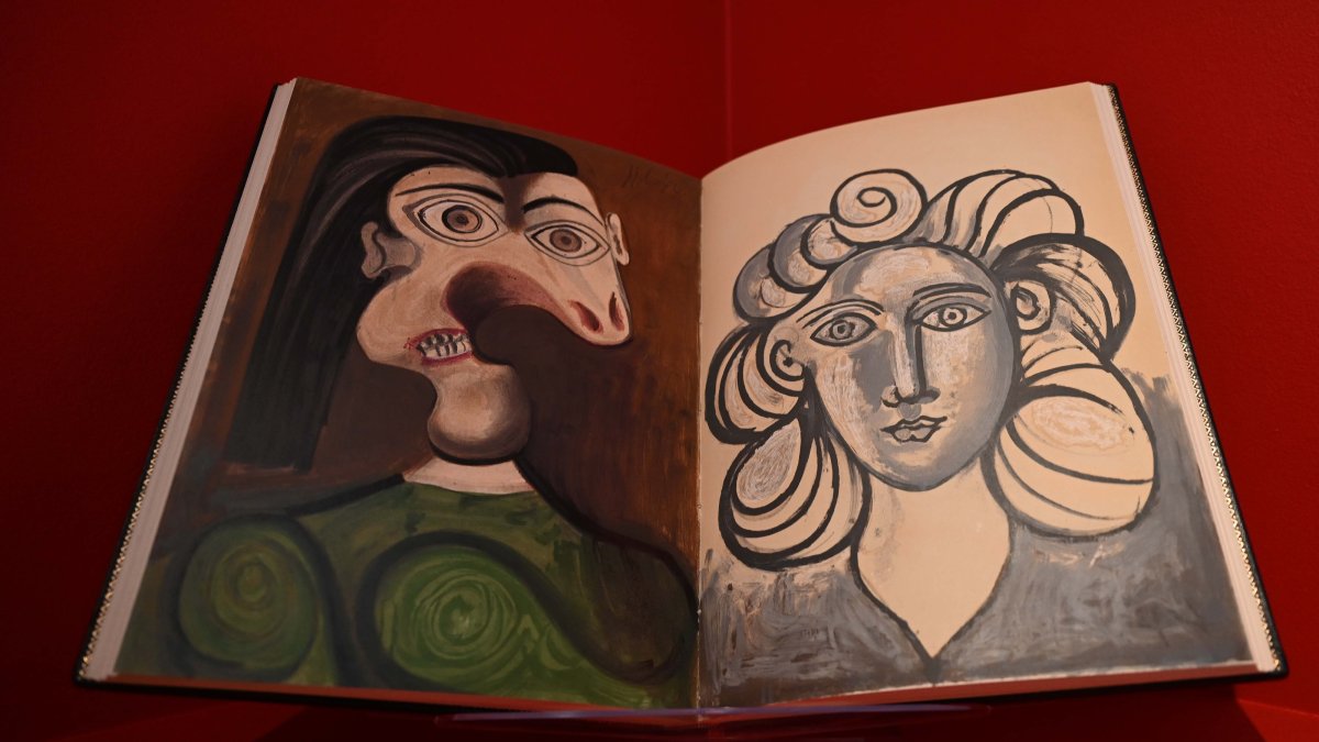 Artworks on display at the "Picasso: A Legacy" exhibition at the Halcyon Gallery, London, U.K., Oct. 10, 2025. (AA Photo)