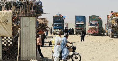 Afghan refugees prepare to return to Afghanistan at the Pakistan-Afghan border, Chaman, Pakistan, Oct. 21, 2025. (EPA Photo)