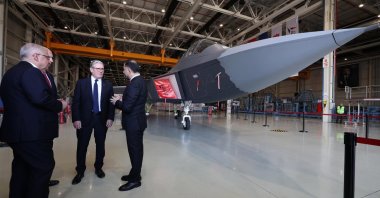 Turkish officials inform Starmer about KAAN, Ankara, Türkiye, Oct. 27, 2025. (AA Photo)