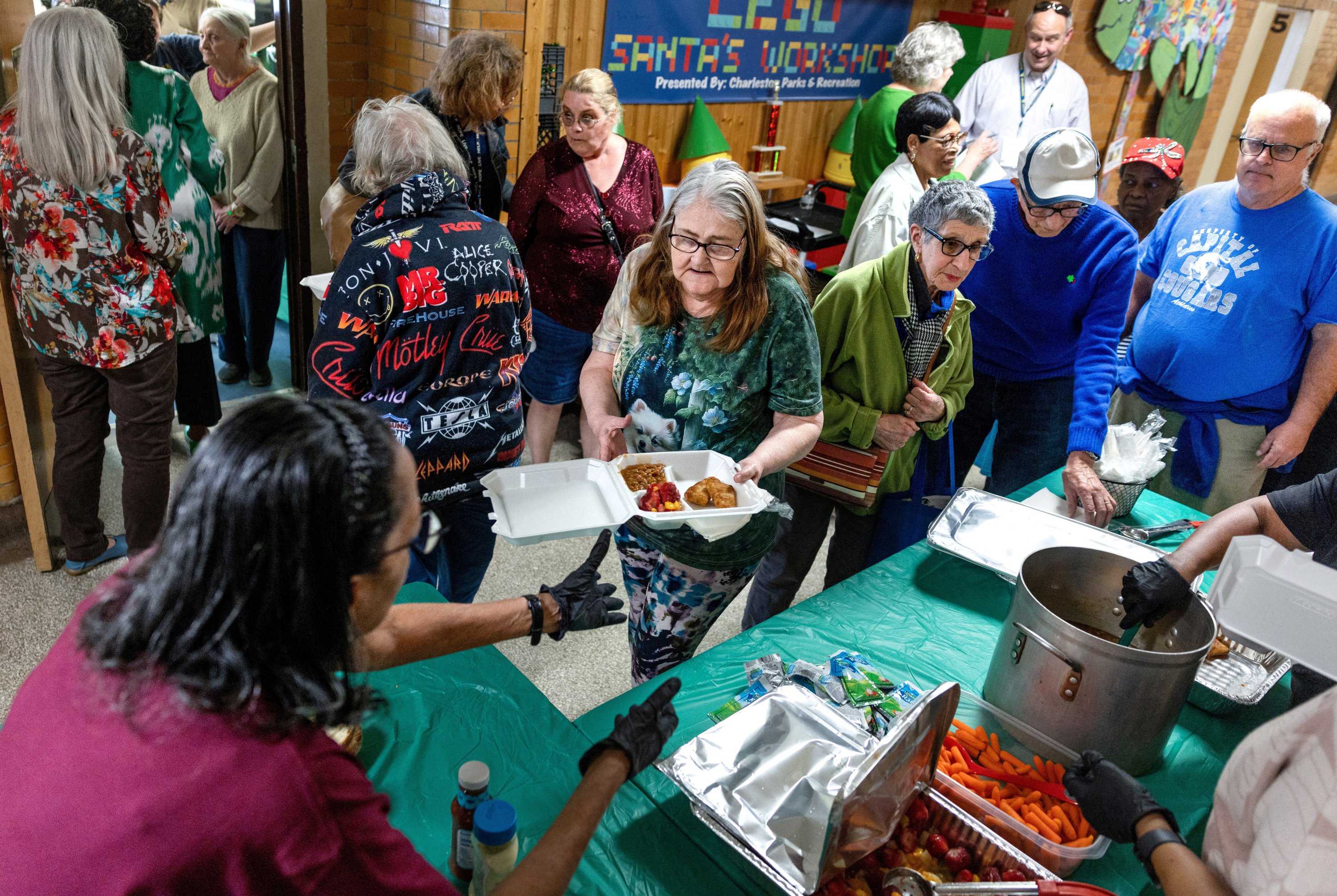 Food banks in US alarmed, see surge in demand amid govt shutdown