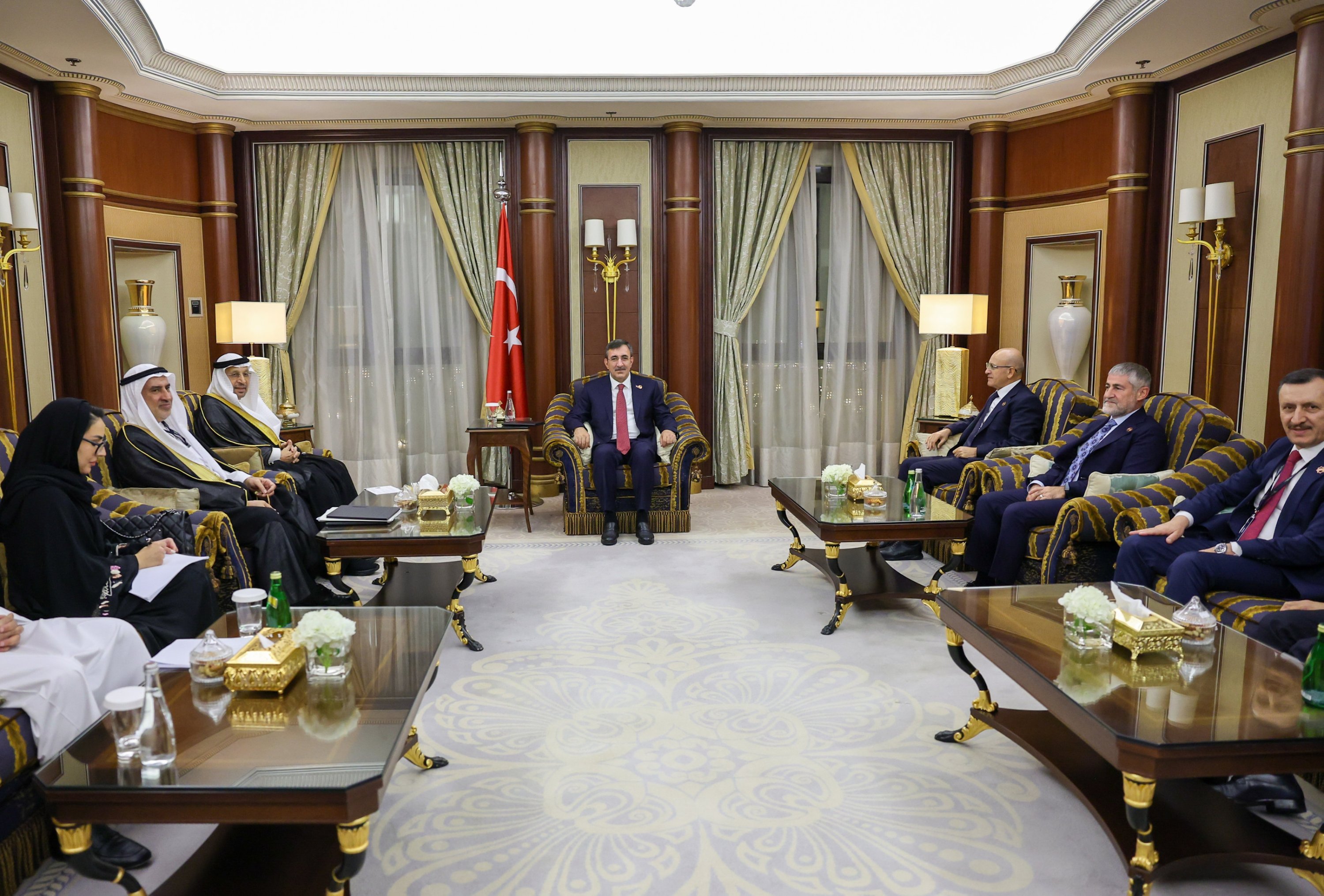 Vietnamski podpredsednik vlade obiskal Savdsko Arabijo na konferenci Future Investment Initiative