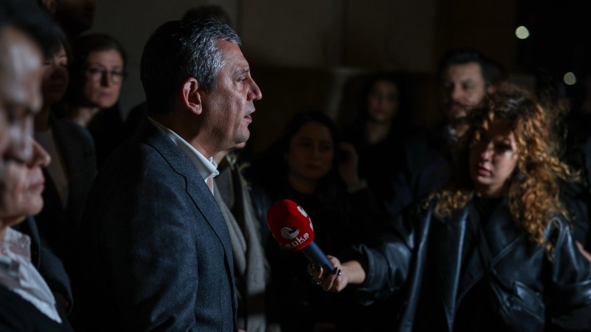 Turkish main opposition works hard to erase traces of former chair