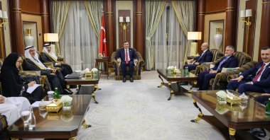 Vice President Cevdet Yılmaz (4th R) meets with Saudi Investment Minister Khalid bin Abdulaziz al-Falih (3rd L) on the sidelines of the 9th Future Investment Initiative Forum in Riyadh, Saudi Arabia, Oct. 29, 2025. (AA Photo)