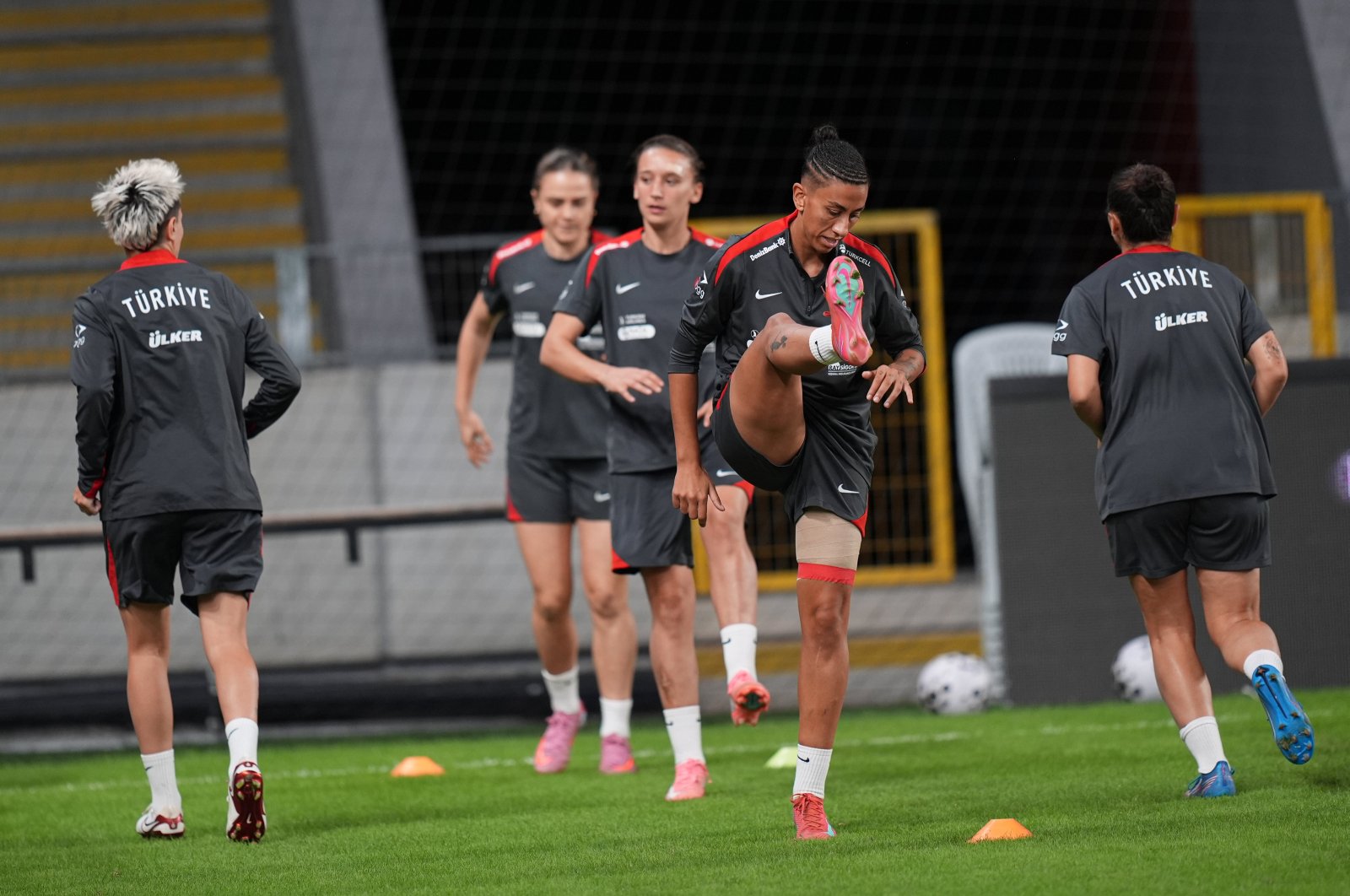 Türkiye's women's team eyes Nations League safety against Kosovo | Daily Sabah