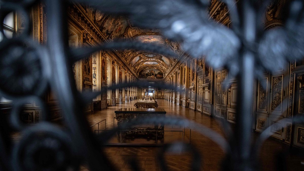 When Louvre has fallen: France’s icon and political ruin