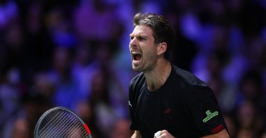 Britain&#039;s Cameron Norrie reacts during his ATP Masters 1000 - Paris Masters round of 32 match against Spain&#039;s Carlos Alcaraz at the Paris La Defense Arena, Paris, France, Oct. 28, 2025. (Reuters Photo)