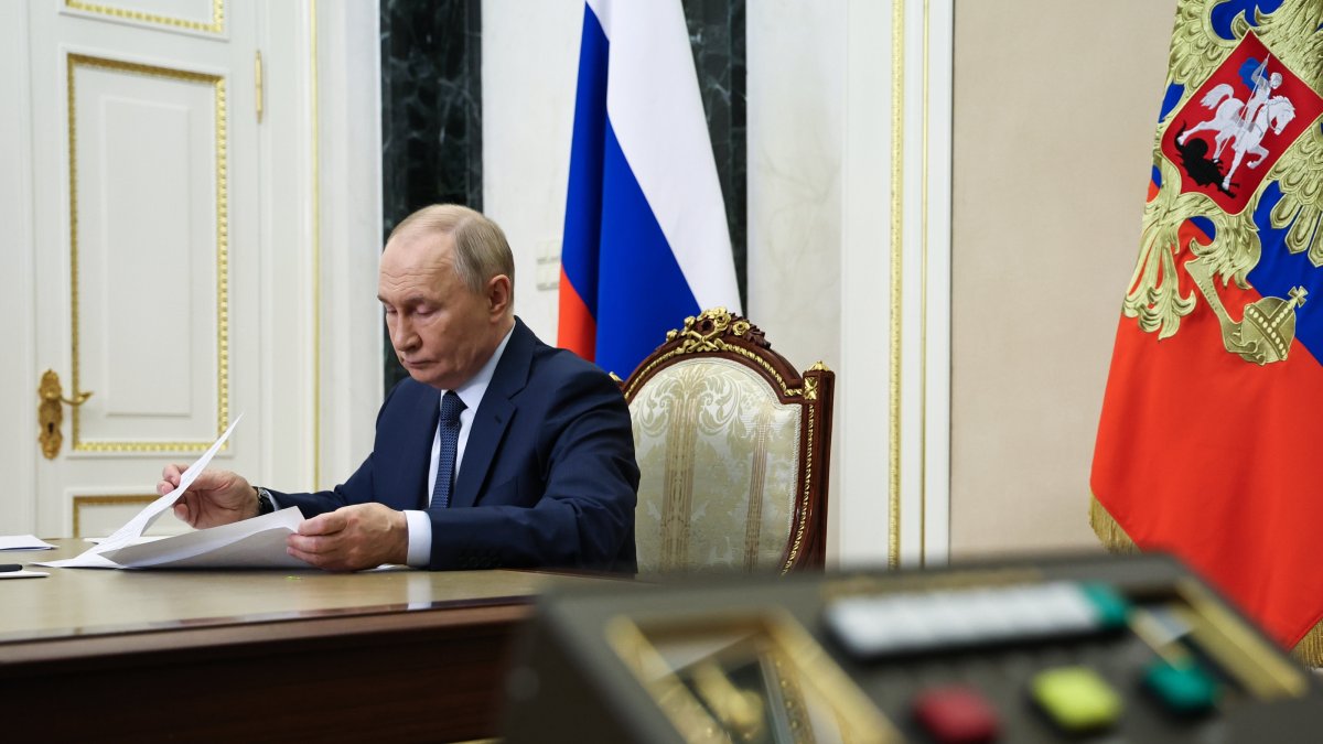 Russian President Vladimir Putin chairs a government meeting via videoconference, Moscow, Russia, Oct. 29, 2025. (EPA Photo)