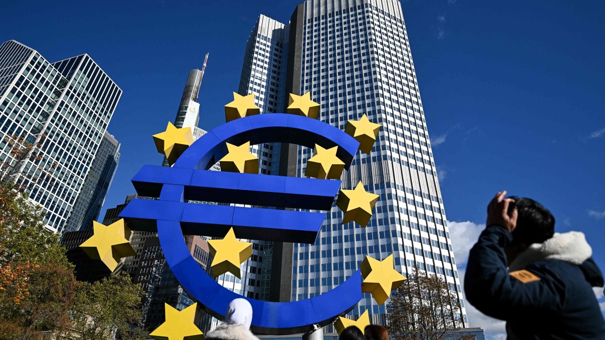 The Euro currency sign is pictured in front of the former European Central Bank (ECB) building in Frankfurt, Germany, Oct. 30, 2023. (AFP Photo)