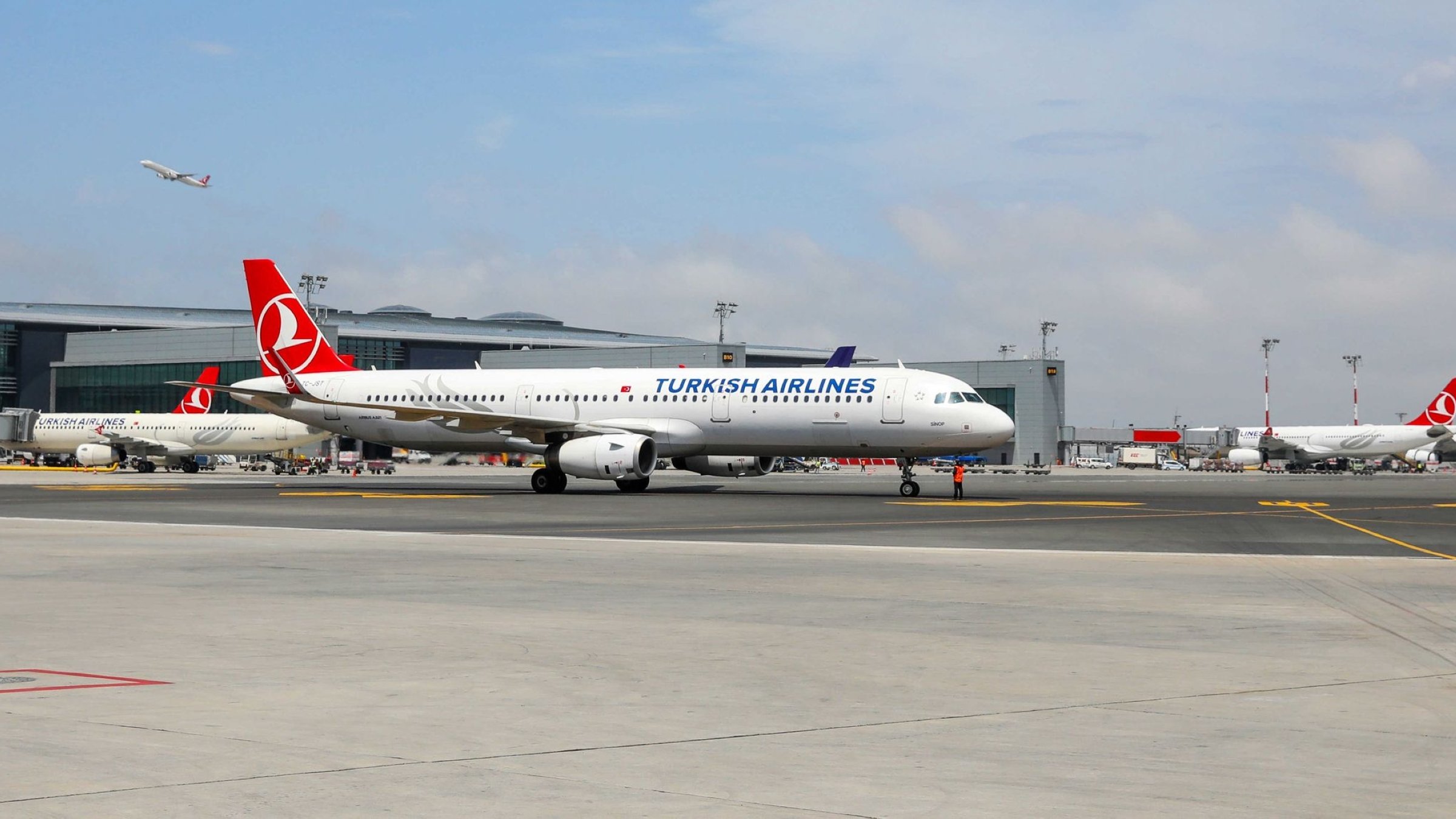 This photo, provided on Oct. 30, 2025, shows a Turkish Airlines aircraft at Istanbul Airport, Istanbul, Türkiye. (AA Photo)
