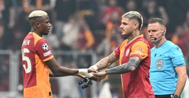 Galatasaray’s Mauro Icardi (R) and teammate Victor Osimhen take the field during their UEFA Champions League Group Stage match against Bodo/Glimt at RAMS Park, Istanbul, Türkiye, Oct. 22, 2025. (AA Photo)