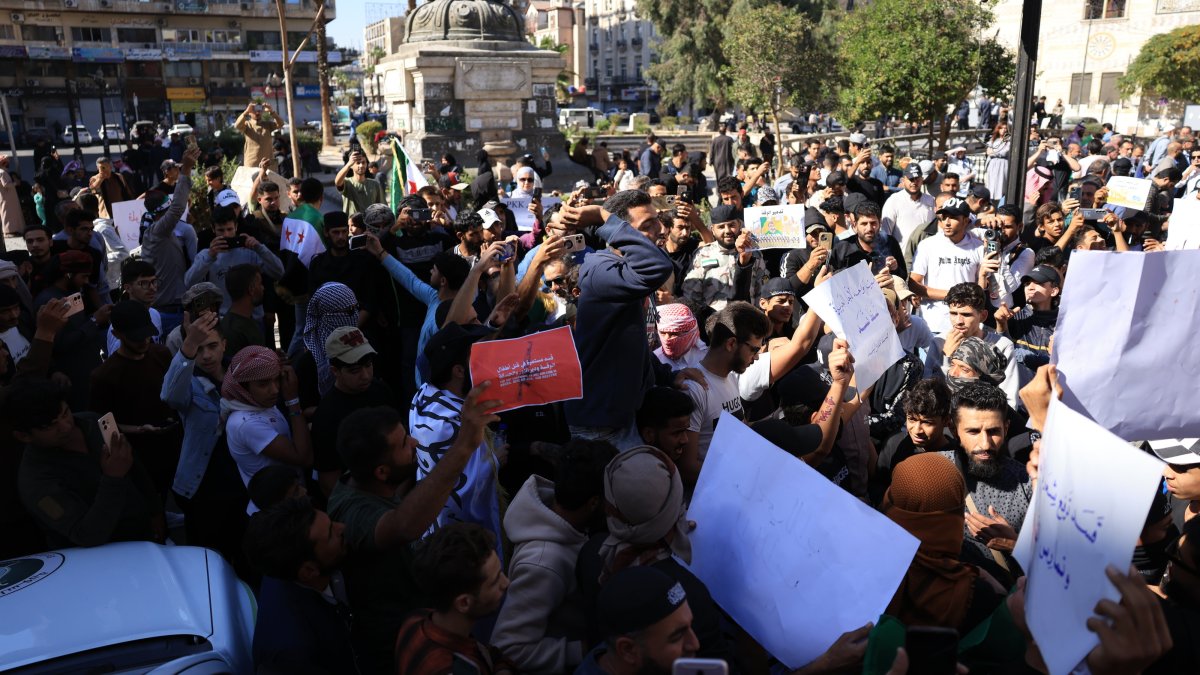 People protest the YPG, Damascus, Syria, Oct. 31, 2025. (AA Photo)