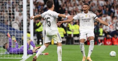 Real Madrid&#039;s Kylian Mbappe (R) celebrates his second goal with Arda Güler during a La Liga match against Valencia, in Madrid, Spain, Nov. 1, 2025. (AFP Photo)
