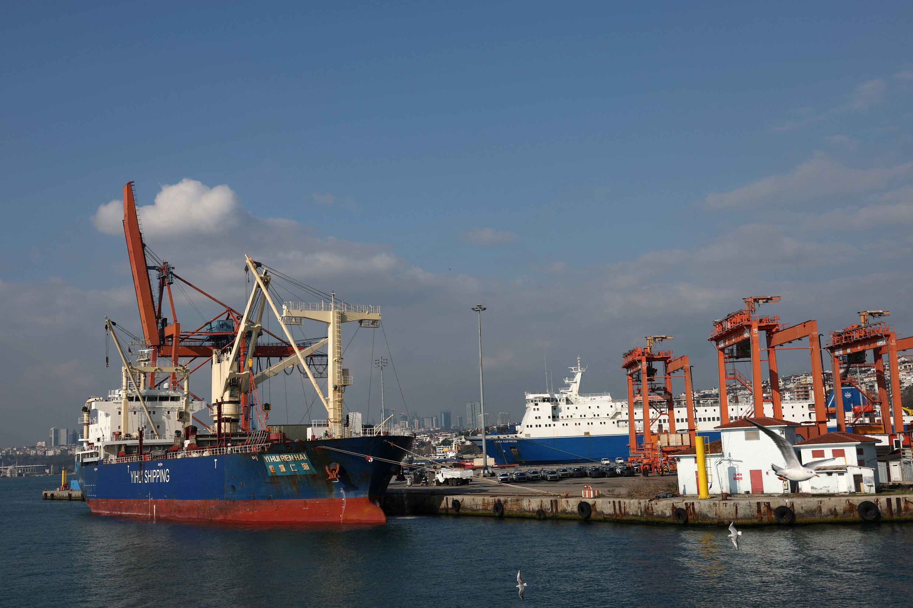 Türkiye's exports rise to $24B in October, hitting record high