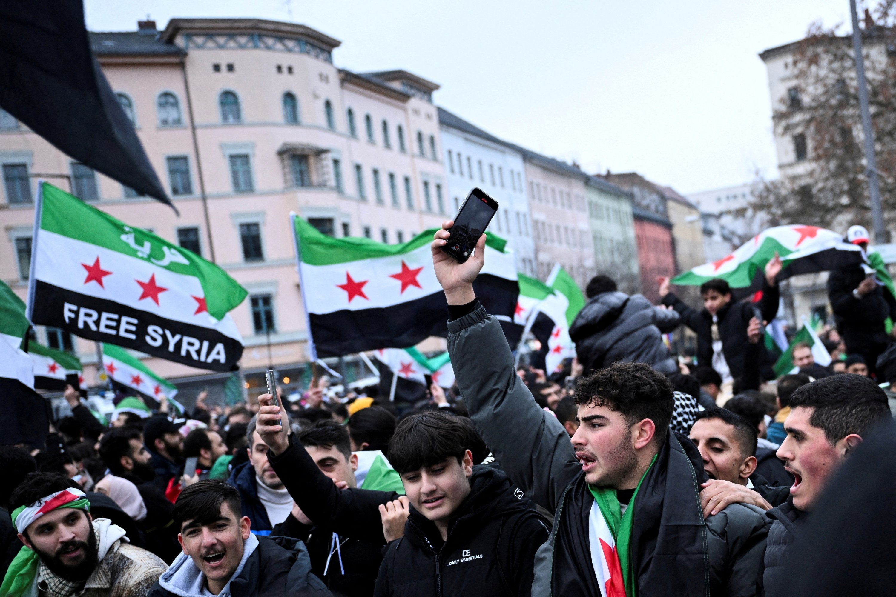 Germany seeks to encourage voluntary return of Syrian refugees