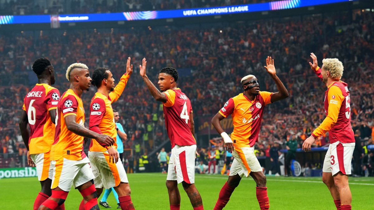 Galatasaray players celebrates during the UEFA Champions League league phase match against Bodo/Glimt, Istanbul, Türkiye, Oct. 22, 2025. (EPA Photo)