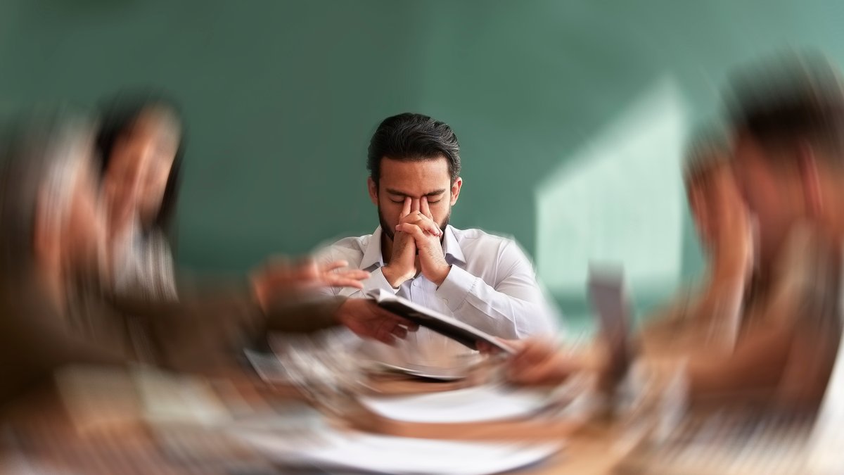 According to the study, modern lifestyles marked by stress, sedentary behavior, alcohol and caffeine consumption and poor-quality sleep continue to drive headache prevalence. (Shutterstock Photo)