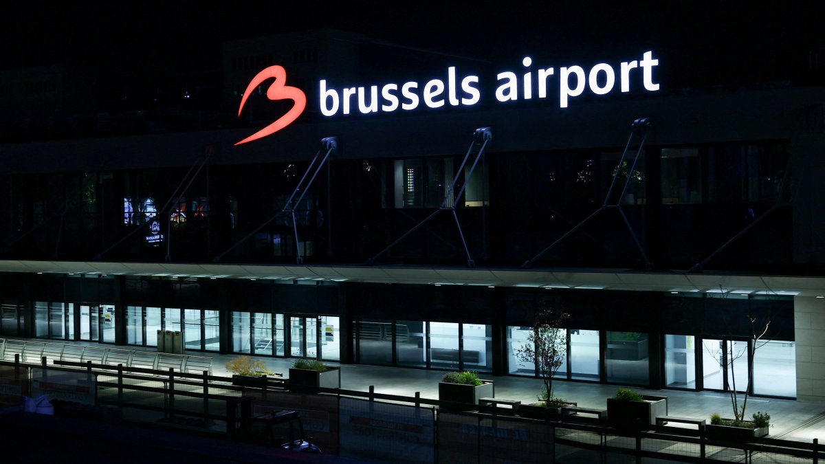 A sign is illuminated outside Brussels Airport after the Belgian air traffic control service reported a sighting of a drone, in Zaventem, Belgium, Nov. 4, 2025. (Reuters Photo)