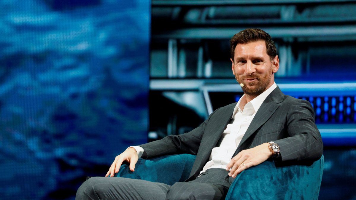 Argentine football player Lionel Messi speaks at the America Business Forum, Miami, U.S., Nov. 5, 2025. (Reuters Photo)