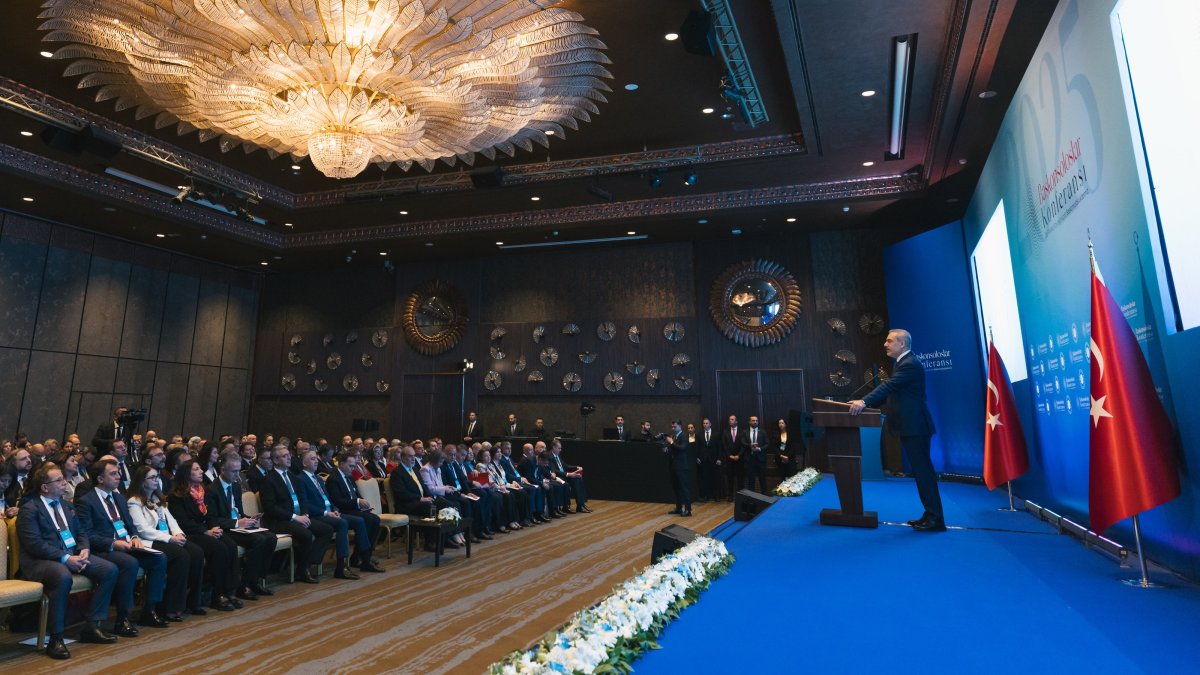 Türkiye boasts expanding diplomatic network as consuls general gather