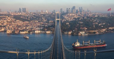 A view of business and financial districts, which comprise leading banks&#039; and companies&#039; headquarters, from the July 15 Martyrs&#039; Bridge, Istanbul, Türkiye, Nov. 2, 2025. (Reuters Photo)