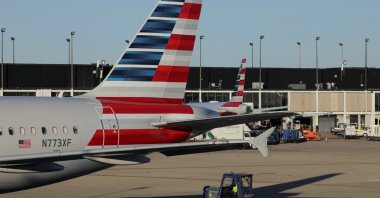 A plane sits at O&#039;Hare International Airport as the U.S. government shutdown continues, in Chicago, Illinois, U.S., Oct. 26, 2025. (Reuters Photo)