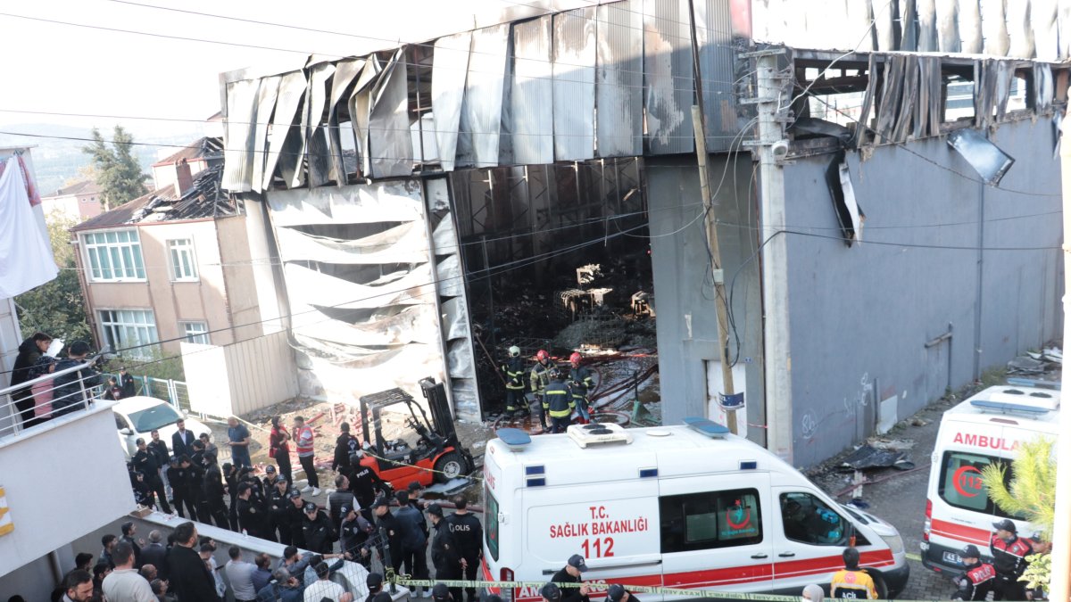 Fire in perfume warehouse in northwest Türkiye kills 6