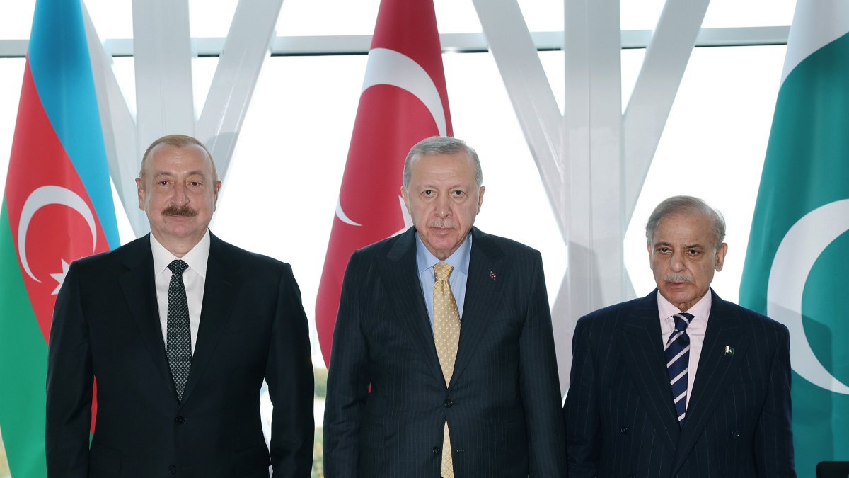 Türkiye sends delegation to Pakistan for Afghanistan truce talks