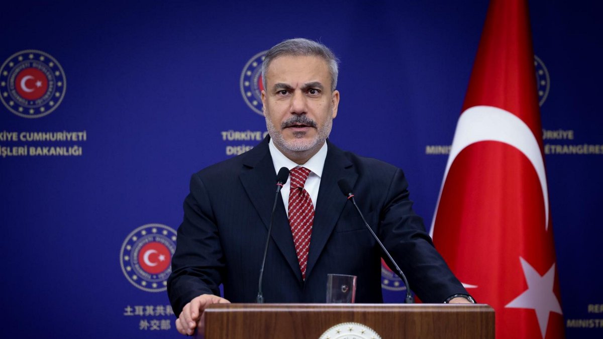 Foreign Minister Hakan Fidan speaks at a news conference, Ankara, Türkiye, Nov. 7, 2025. (AA Photo)
