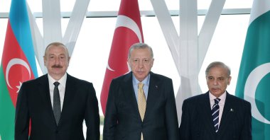 President Recep Tayyip Erdoğan poses with Azerbaijani President Ilham Aliyev (L) and Pakistani Prime Minister Shahbaz Sharif (R), Baku, Azerbaijan, Nov. 8, 2025. (AA Photo)