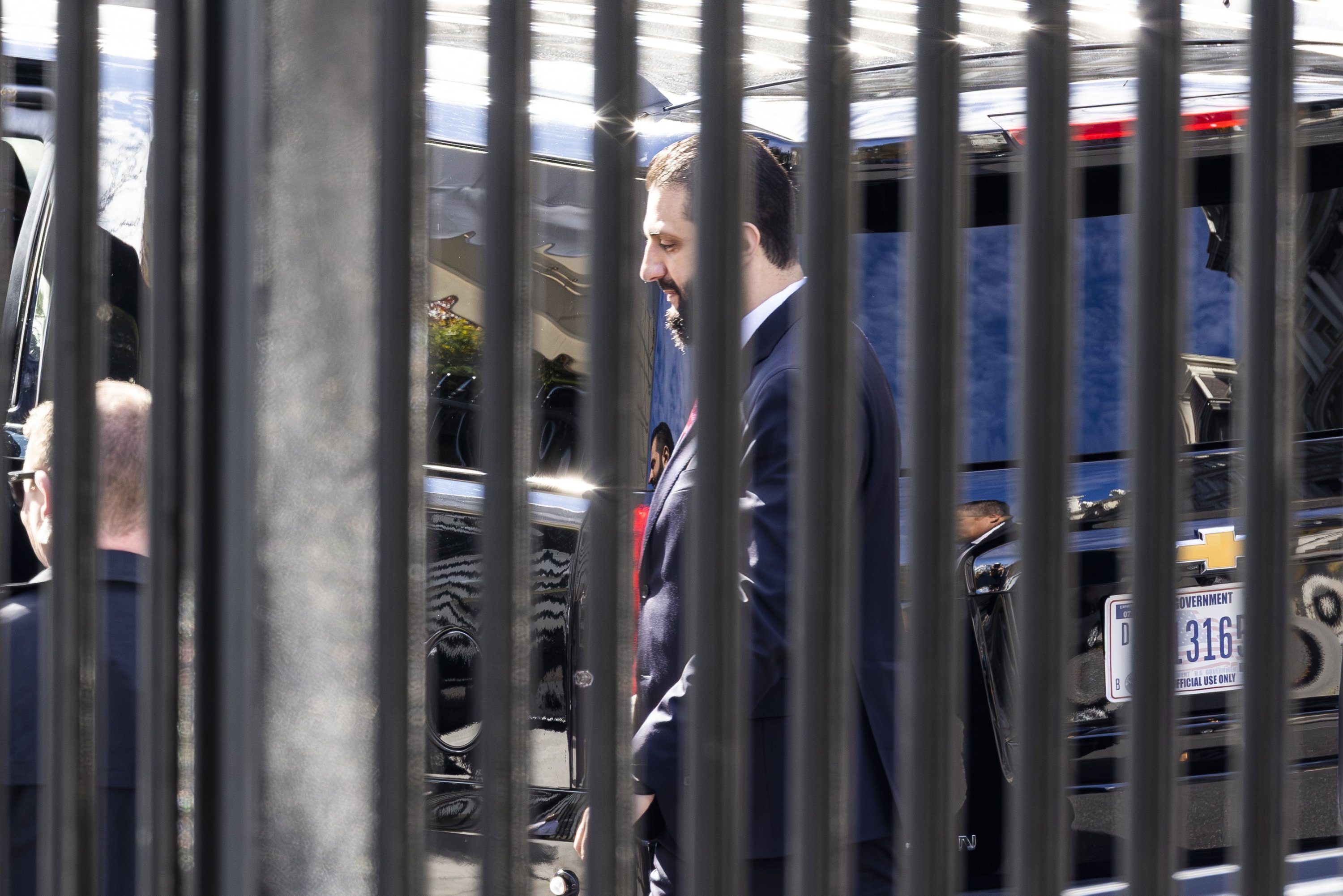 Trump hosts Syrian president in 1st-ever White House visit