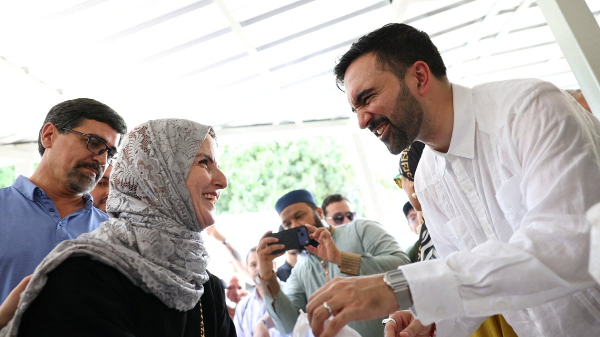 New York City mayor-elect Zohran Mamdani reacts as he distributes meals at a mosque, San Juan, Puerto Rico, U.S., Nov. 7, 2025. (Reuters Photo)