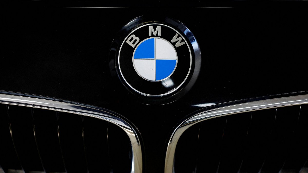 BMW to be sued by Dutch consumer groups over diesel 'cheating'