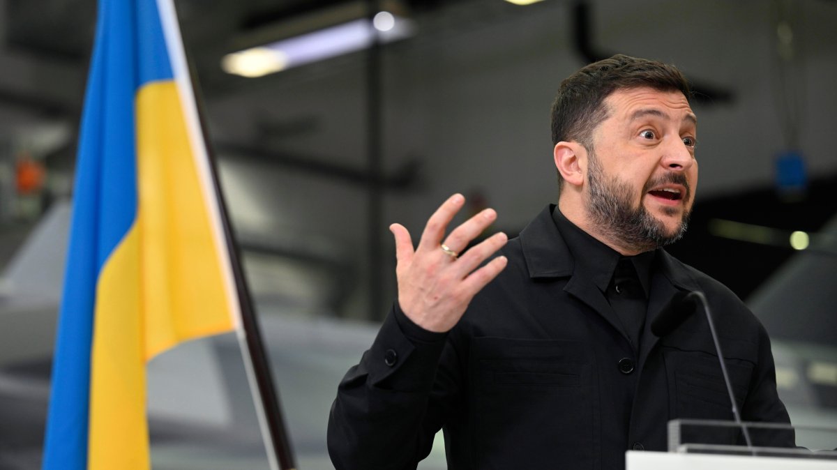 Ukrainian President Volodymyr Zelenskyy speaks during a press conference in Linköping, Sweden, Oct. 22, 2025. (AP Photo)