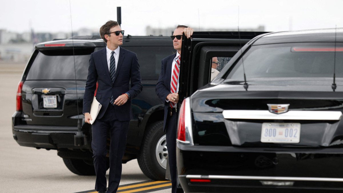 Jared Kushner, son-in-law of U.S. President Donald Trump, arrives at Miami International Airport to attend the America Business Forum, in Miami, Florida, Nov. 5, 2025. (AFP File Photo)