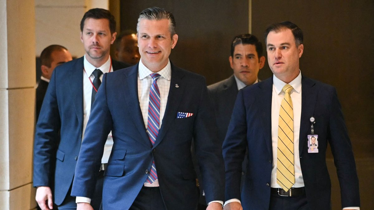 U.S. Defense Secretary Pete Hegseth arrives to brief Senators on US military activity in the Caribbean and Pacific, at the Capitol in Washington, D.C., U.S., Nov. 5, 2025.  (AFP Photo)