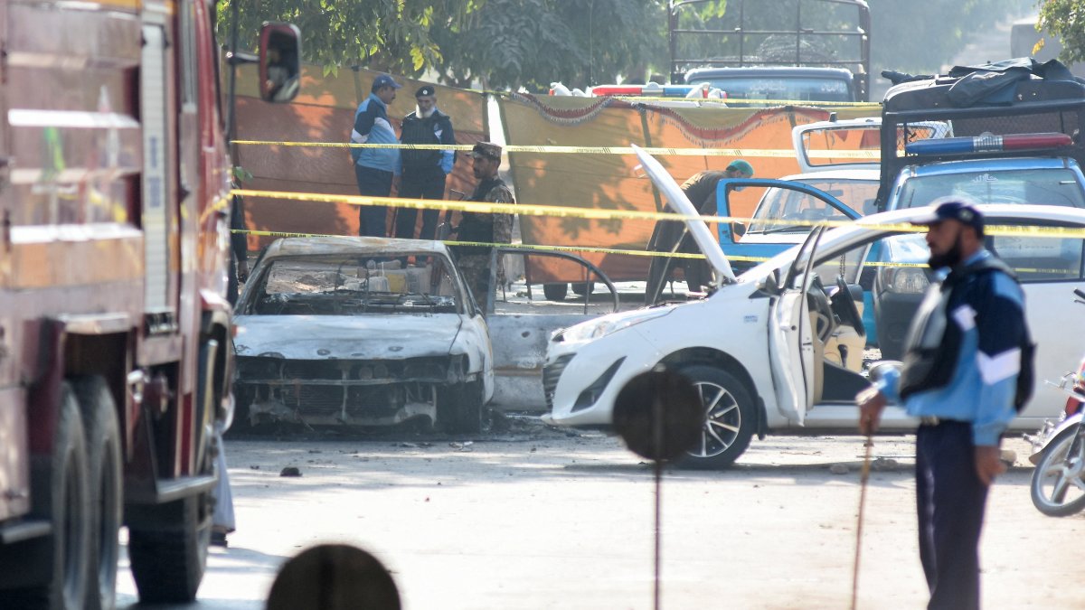 A police officer stands at the site of a blast outside a court building in Islamabad, Pakistan, Nov. 11, 2025. (Reuters Photo)