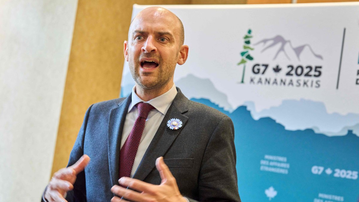 French Foreign Minister Jean-Noel Barrot speaks to the media during the G7 foreign ministers meeting in Niagara-on-the-Lake, Ontario, Canada, Nov. 11, 2025. (AFP Photo)