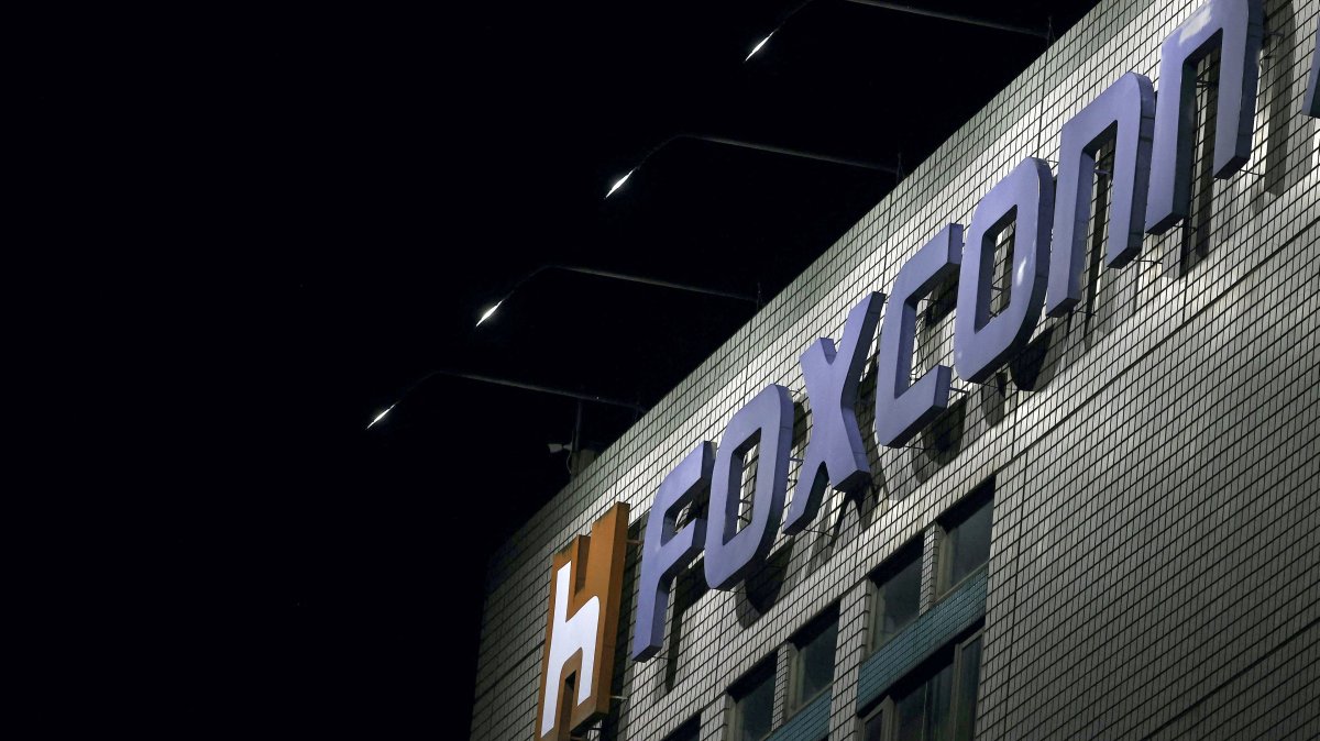 The logo of Foxconn is seen outside the company&#039;s building in Taipei, Taiwan, Nov. 10, 2022. (Reuters Photo)