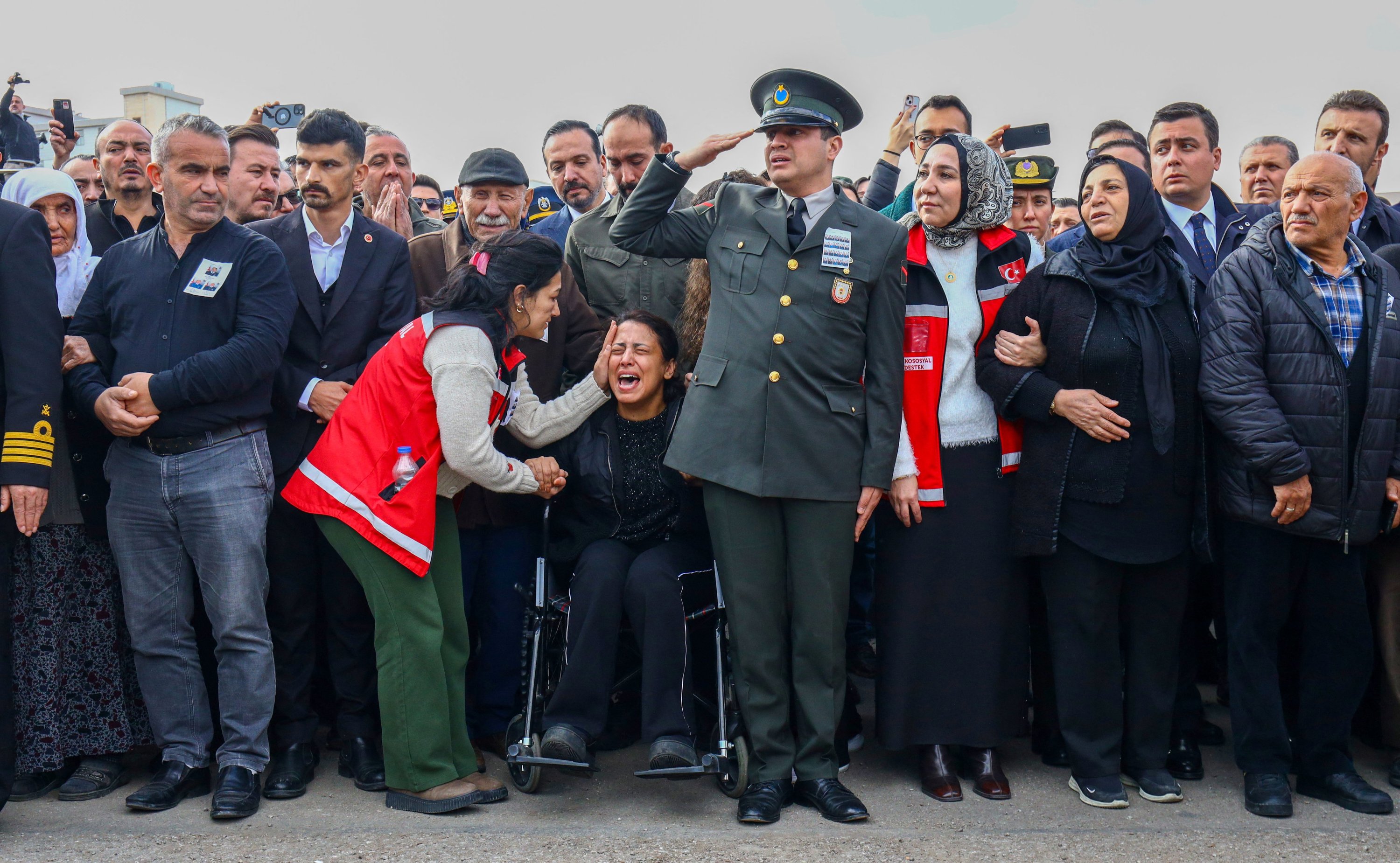 Rusko lovsko letalo Su-30 strmoglavilo med usposabljanjem, dva mrtva