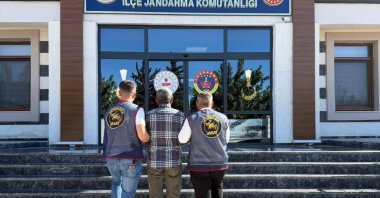 Security forces arrest a suspected member of the FETÖ/PYD terrorist group, Gaziantep, Türkiye, Nov. 15, 2025. (IHA Photo)