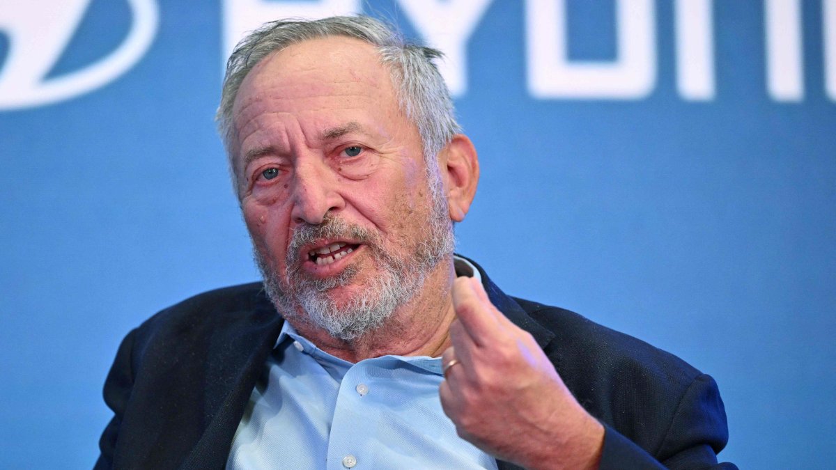 Former U.S. Treasury Secretary Larry Summers speaks during the World Economic Summit, Washington, U.S.,  April 17, 2024. (Reuters Photo)