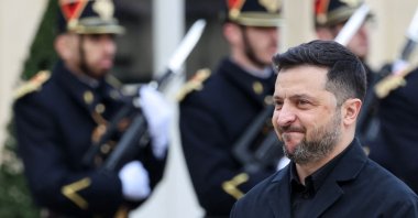 Ukraine&#039;s President Volodymyr Zelenskyy arrives for a meeting with French President Emmanuel Macron at the Elysee Palace, Paris, France, Nov. 17, 2025. (AFP Photo)