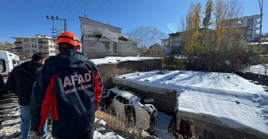 AFAD teams respond swiftly to a pickup truck accident that overturned into a ravine, Hakkari, Türkiye, Nov. 18, 2025. (AA Photo)