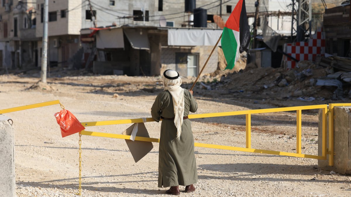 Israeli expulsion of West Bank refugees likely war crimes: HRW