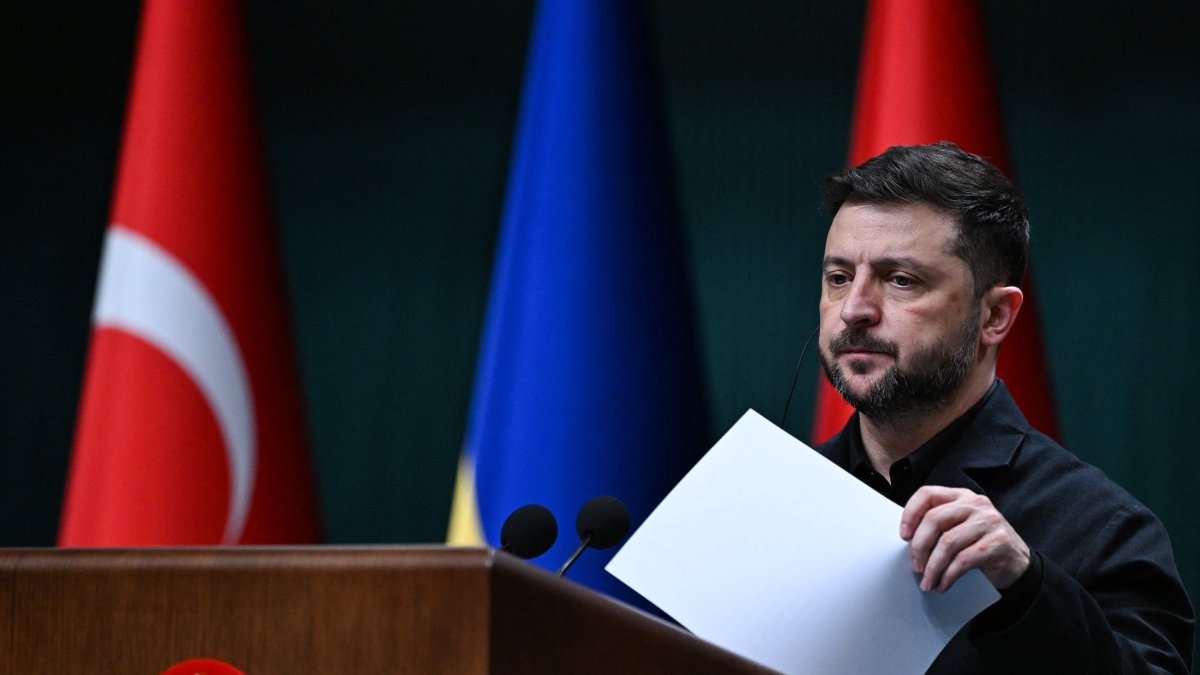 Ukraine's President Volodymyr Zelenskyy attends a joint press conference with Türkiye's President following their meeting at the Presidential Complex in Ankara on Nov. 19, 2025. (AFP Photo)