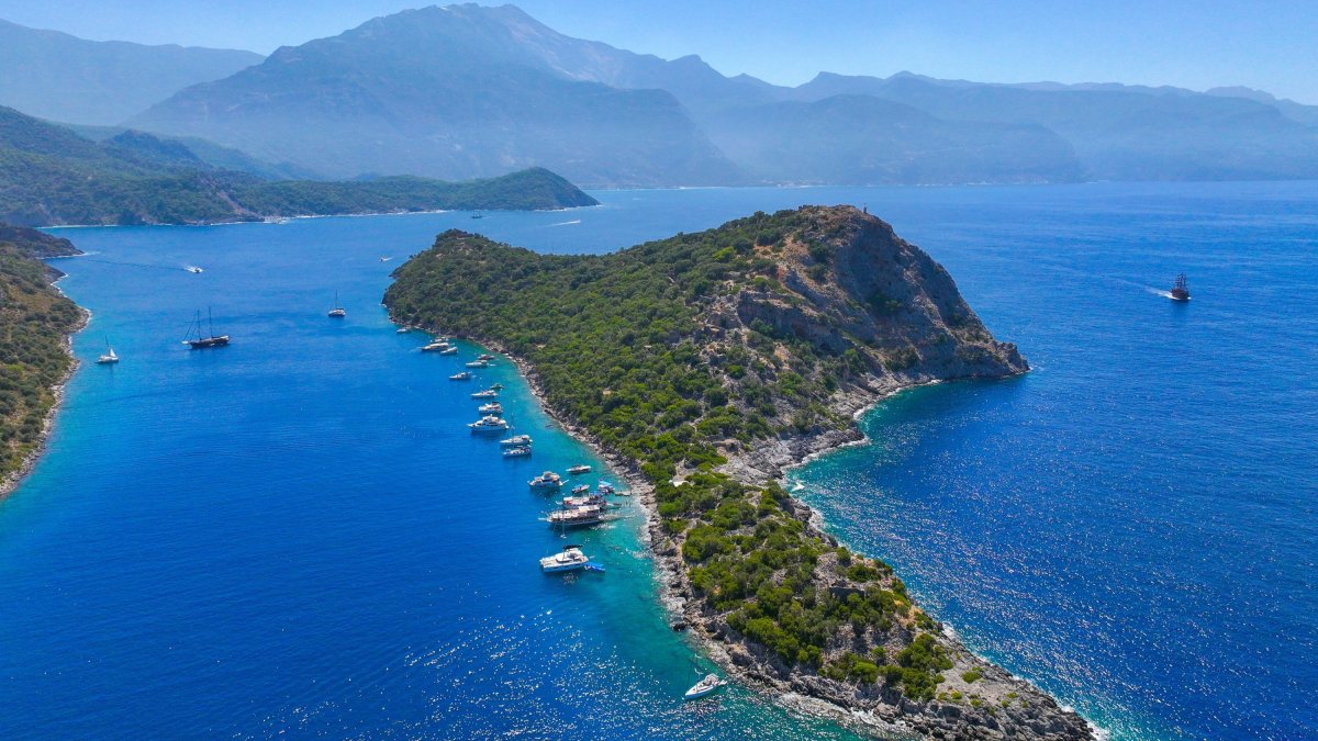 A view of the Aegean Sea off the coast of Fethiye, near a marine protection area declared by Türkiye, Muğla, southwestern Türkiye, July 31, 2025. (AA Photo)

