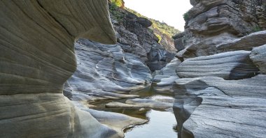 A general view of the rock formations at Taşyaran Valley Natural Park. (Shutterstock Photo)
