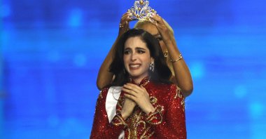 Miss Mexico Fatima Bosch reacts as she is being crowned as Miss Universe 2025 during the 74th Miss Universe 2025, Nonthaburi province, Bangkok, Thailand, Nov. 21, 2025. (EPA Photo)